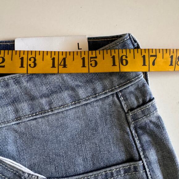 KANCAN Shorts Large Beren Mid-Rise Distressed Cuff Frayed Hem Cotton Denim NWT - Picture 14 of 16